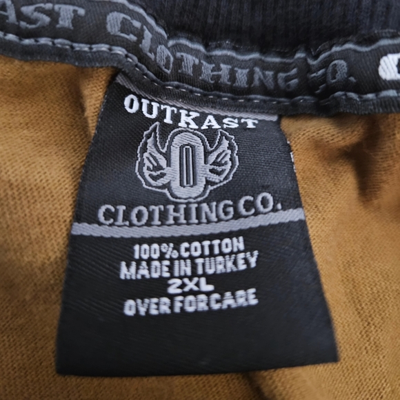Vintage Outkast Clothing Co - Picture 5 of 5